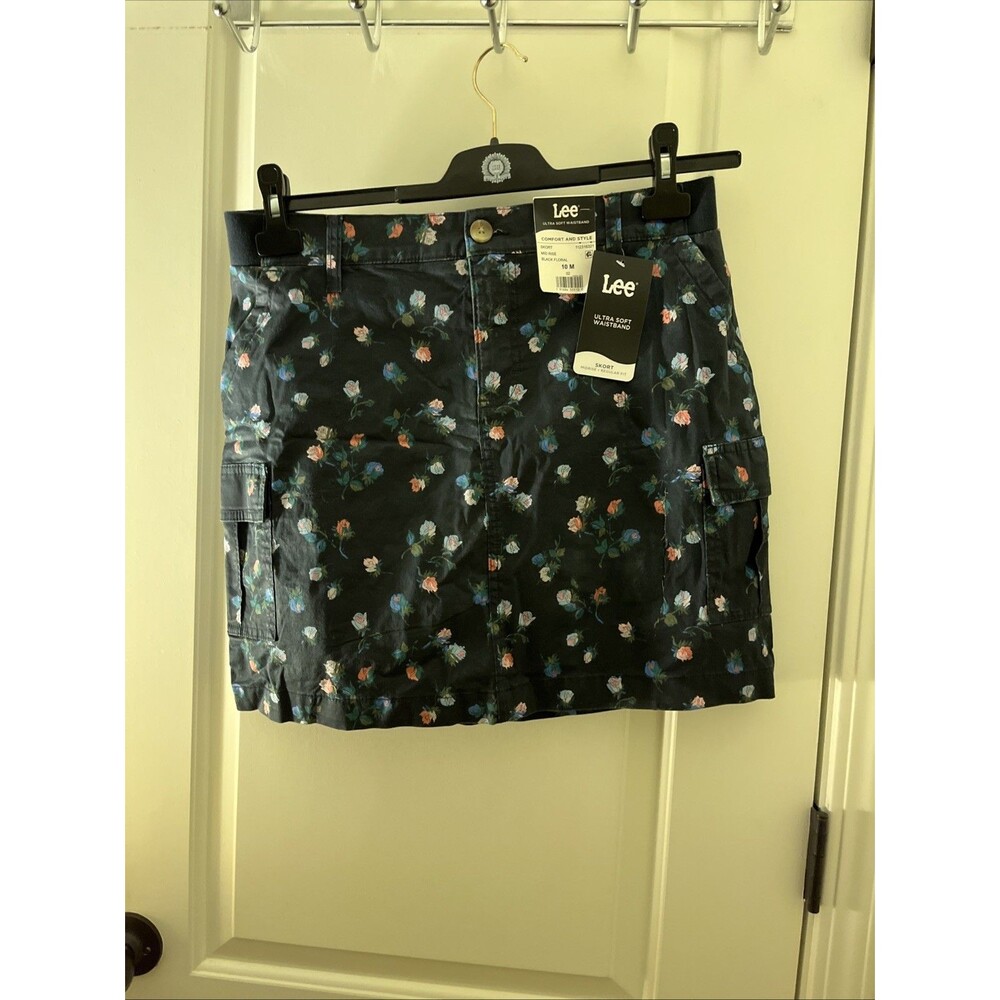Lee Women's Skort Skirt Mid Rise Regular Fit Cargo Size 20 M Floral Multi-Color
